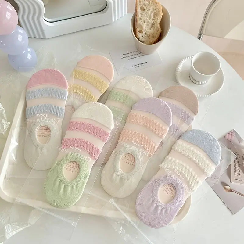 Women's Fashionable Wave Kanekalon Breathable Non-slip Low Cut Sock – Bold & Fun Statement Socks Cerise Max